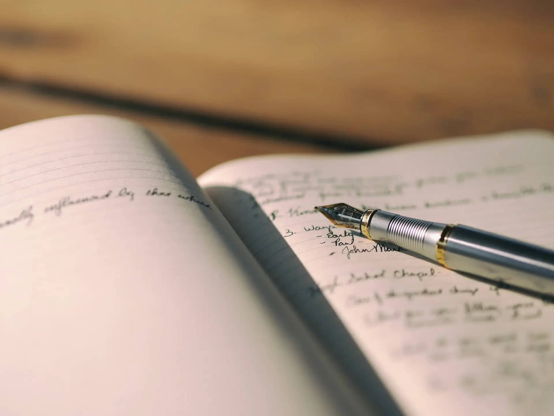 Cara Menulis Essay yang Baik & Benar: Struktur, Tahapan, dan Tips